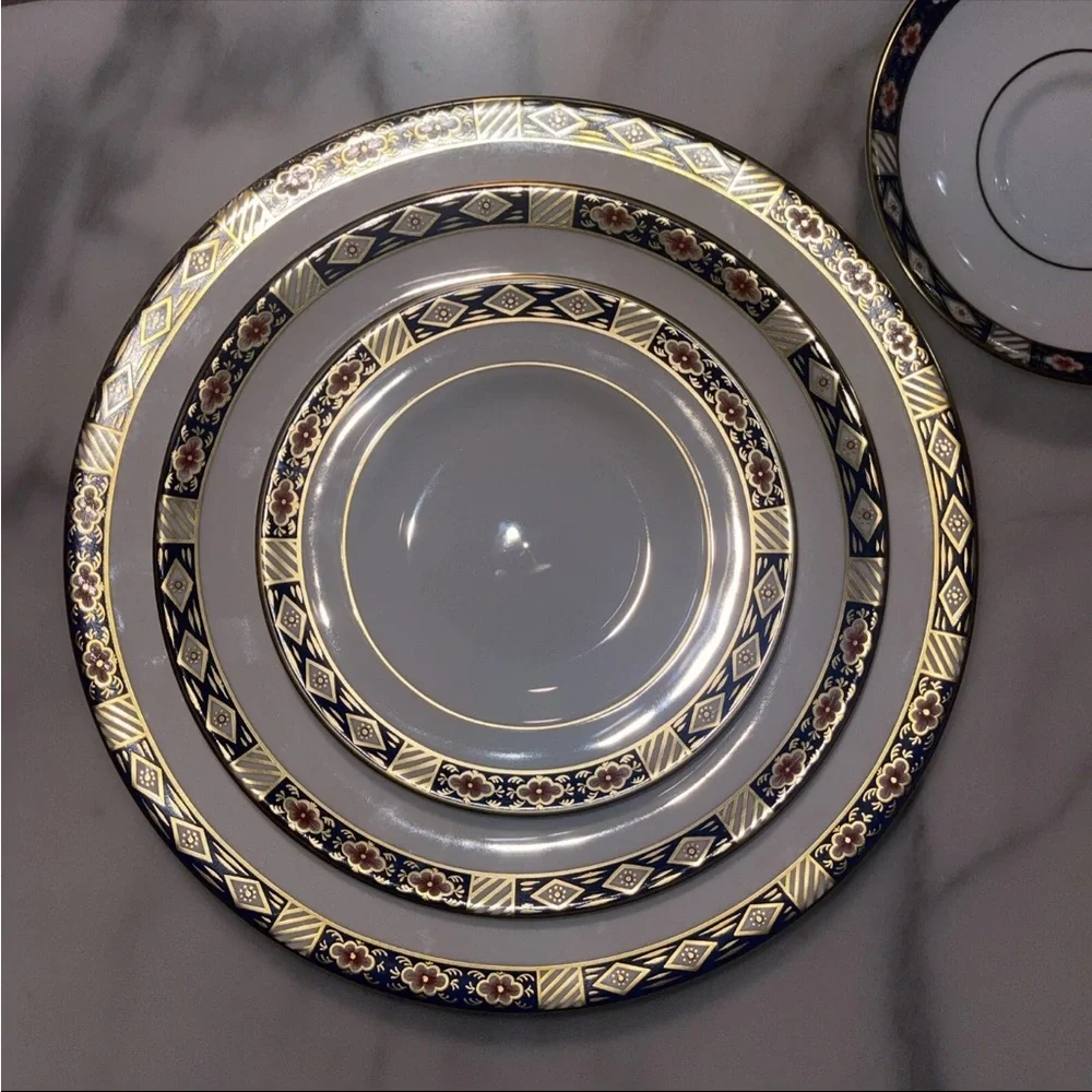 5 Piece‎ Place Setting Kedleston by Royal Crown Derby Gold Trim Vintage England